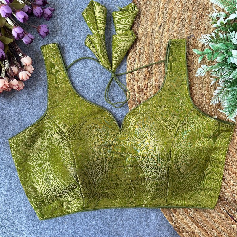 Tew Bollywood Pure Banarasi Silk With Golden Zari Blouse